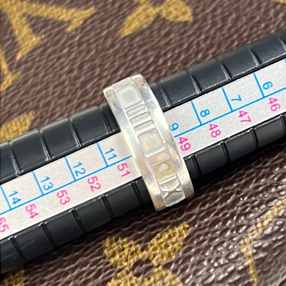 TIFFANY & CO. Atlas 1995 Roman Number  Sterling Silver 925 Ring  sz:5.5 - Picture 5 of 13